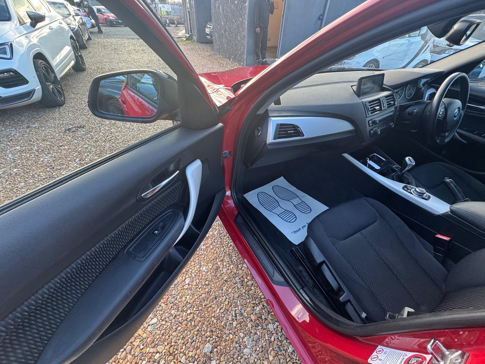 BMW 1 Series view 30