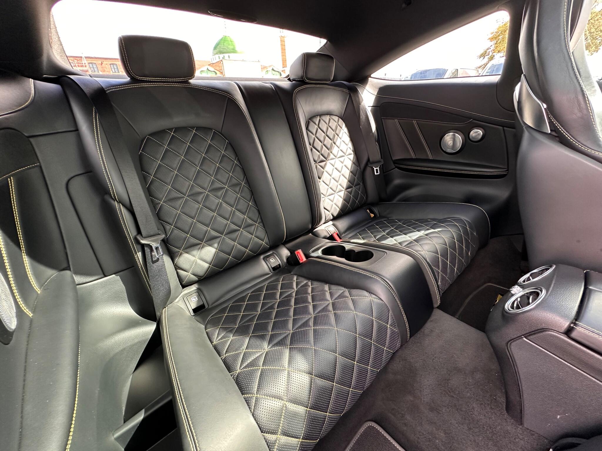 Mercedes-Benz C-Class view 19