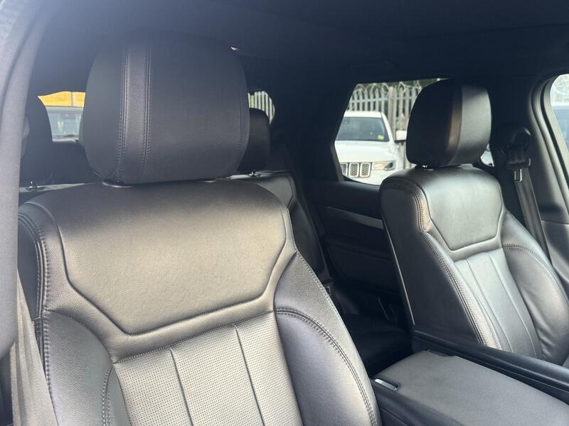 Land Rover Discovery 3 view 60