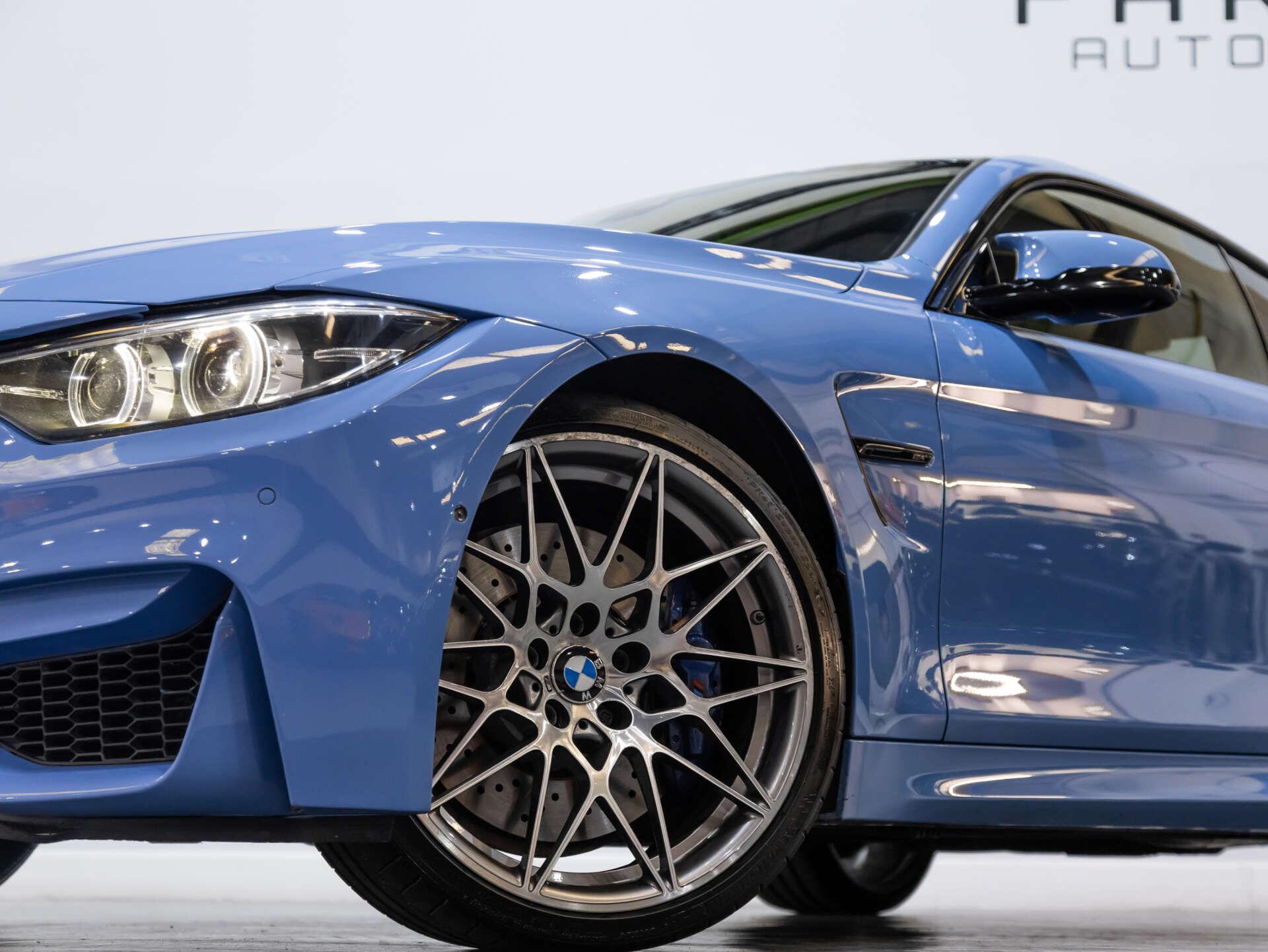 BMW M4 view 16