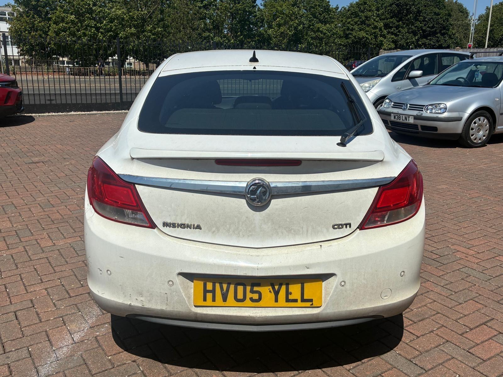 Vauxhall Insignia view 7