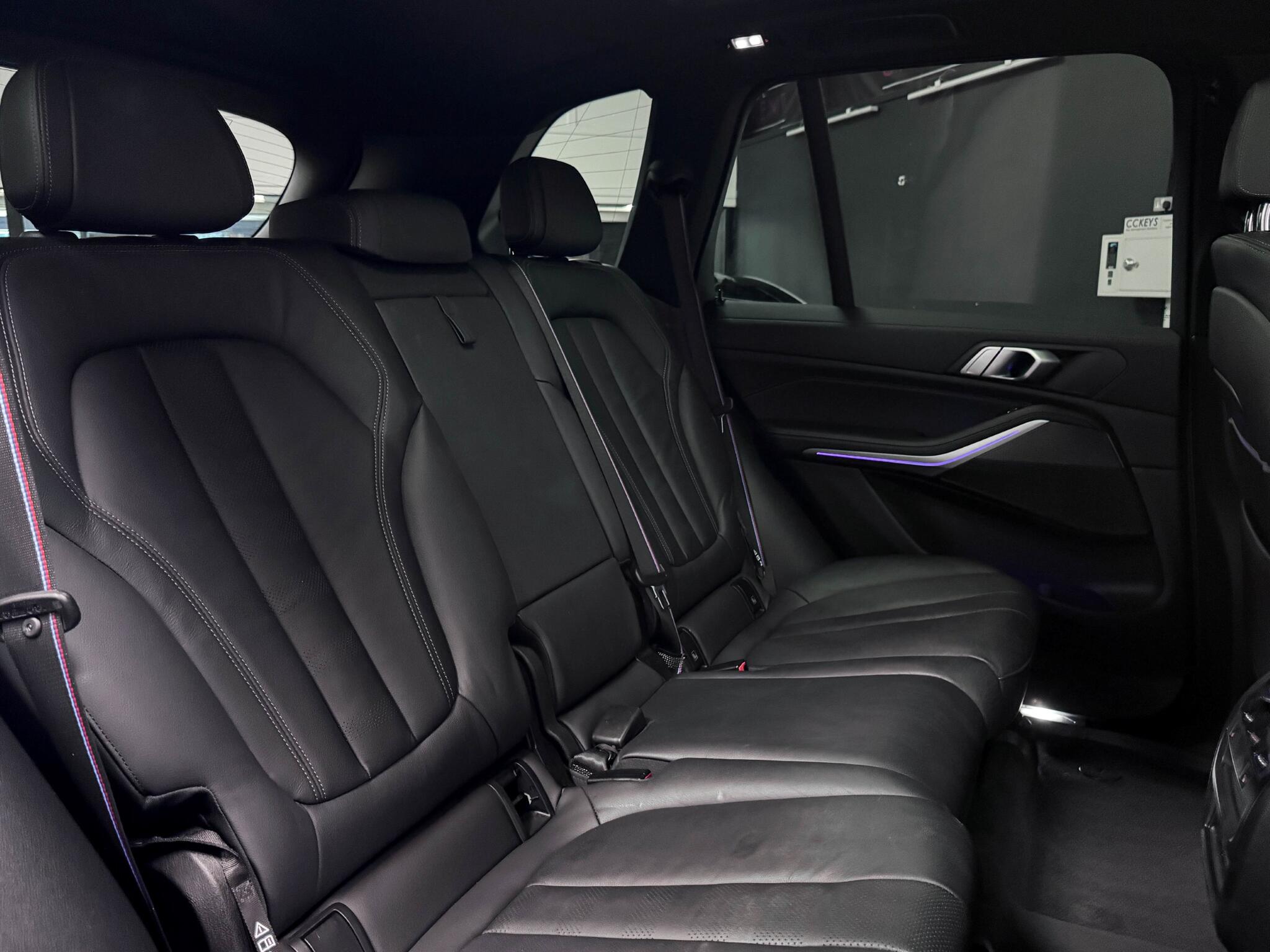 BMW X5 view 17