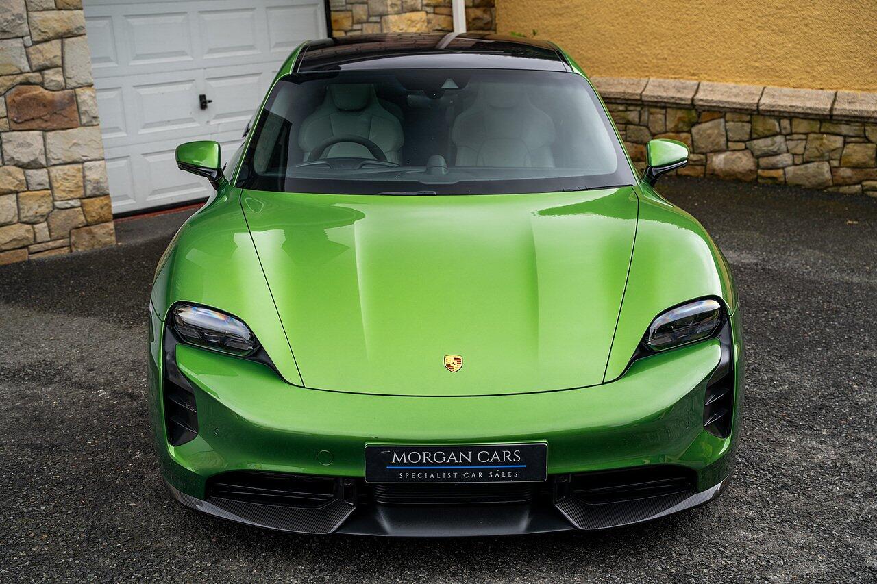 Porsche Taycan view 38
