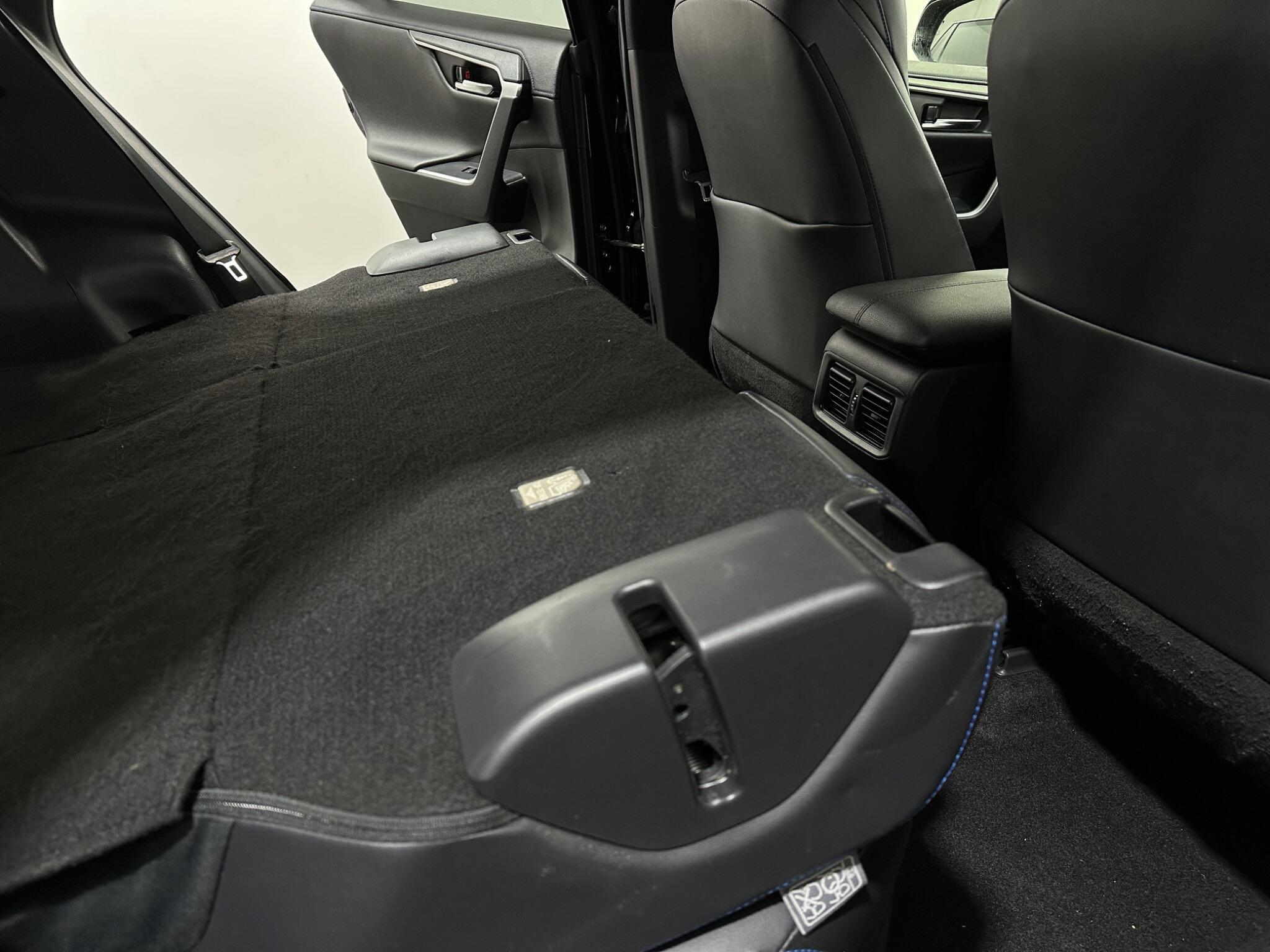 Toyota Rav4 view 45