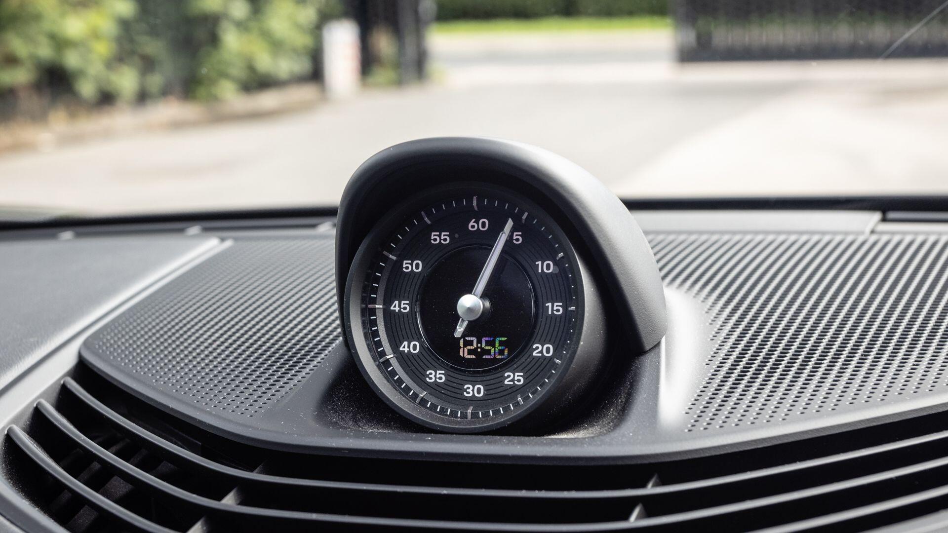 Porsche Taycan view 64