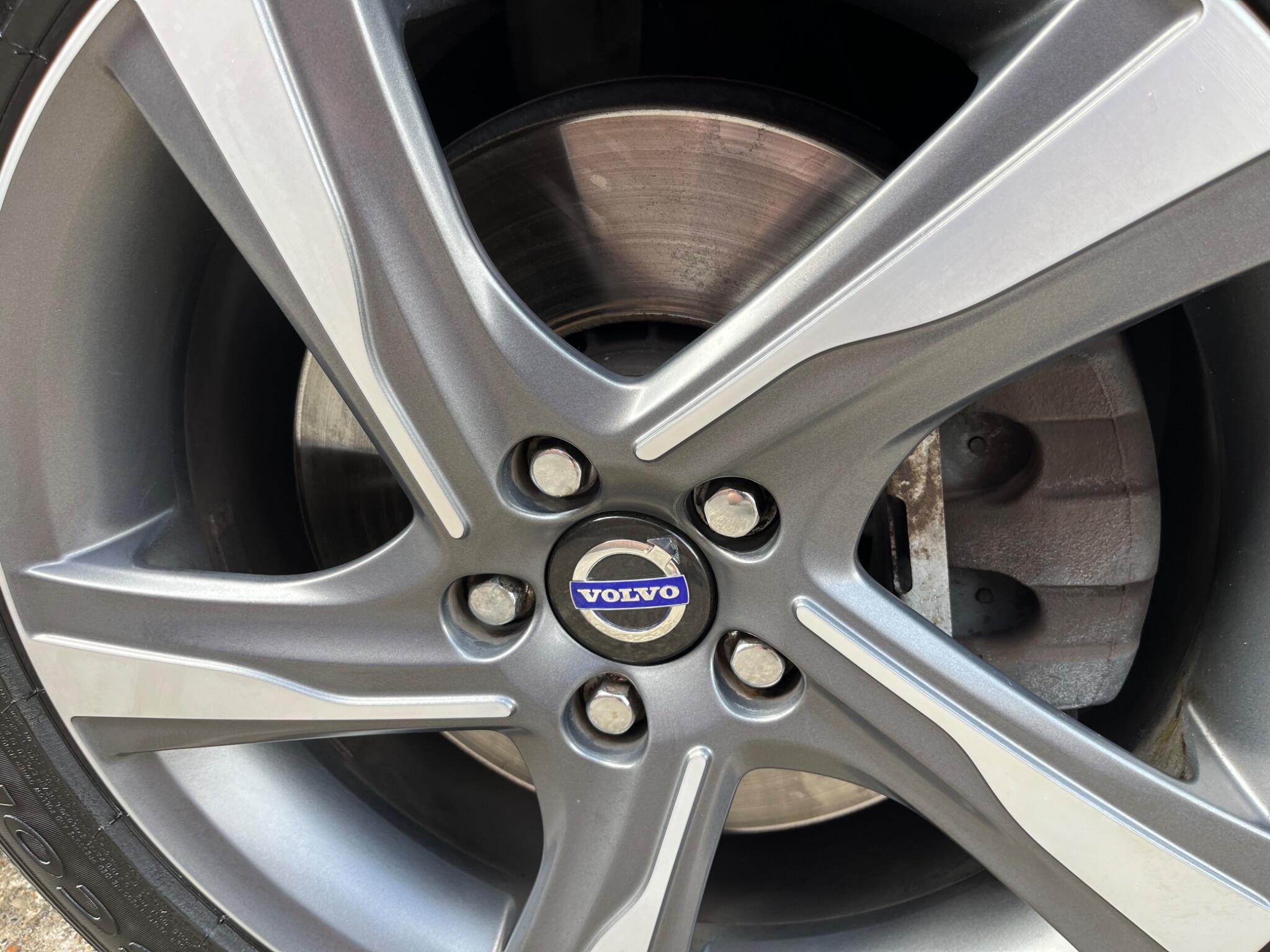 Volvo XC60 view 10