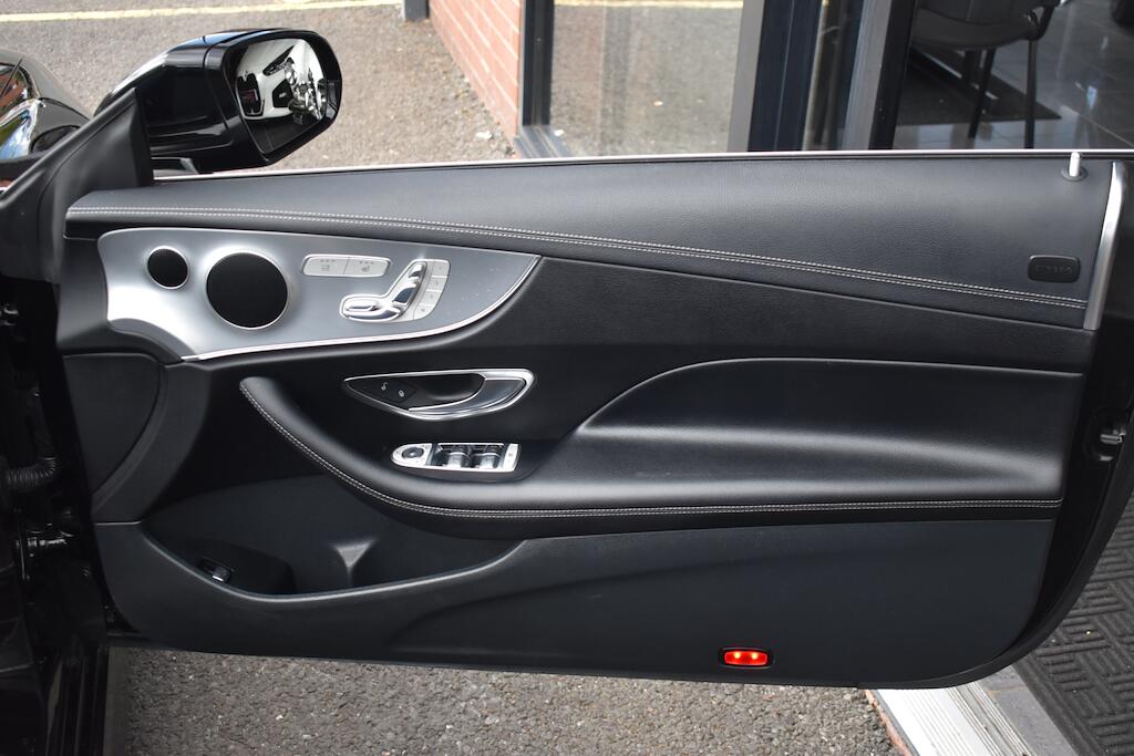 Mercedes-Benz E Class view 33