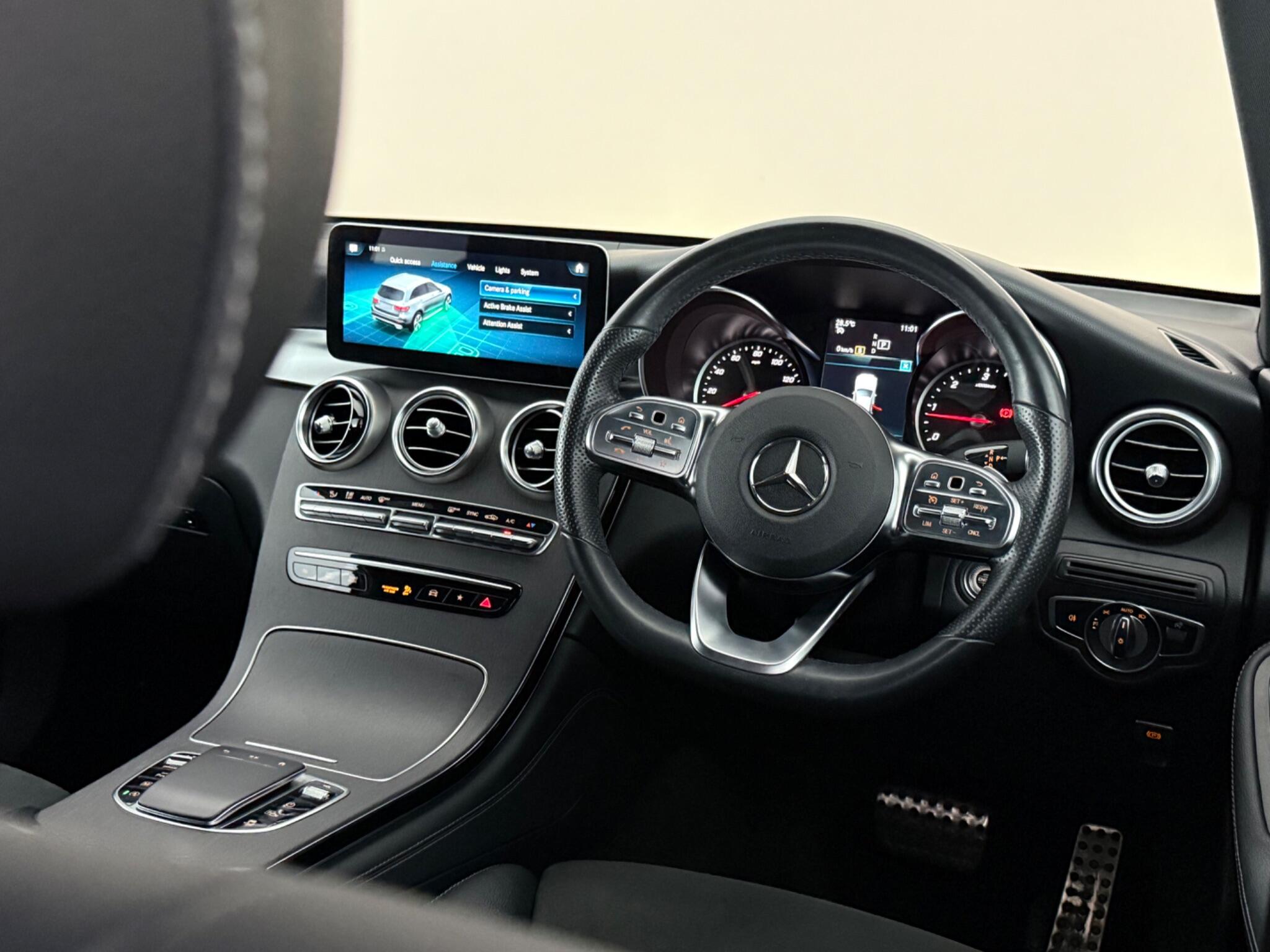 Mercedes-Benz GLC view 14