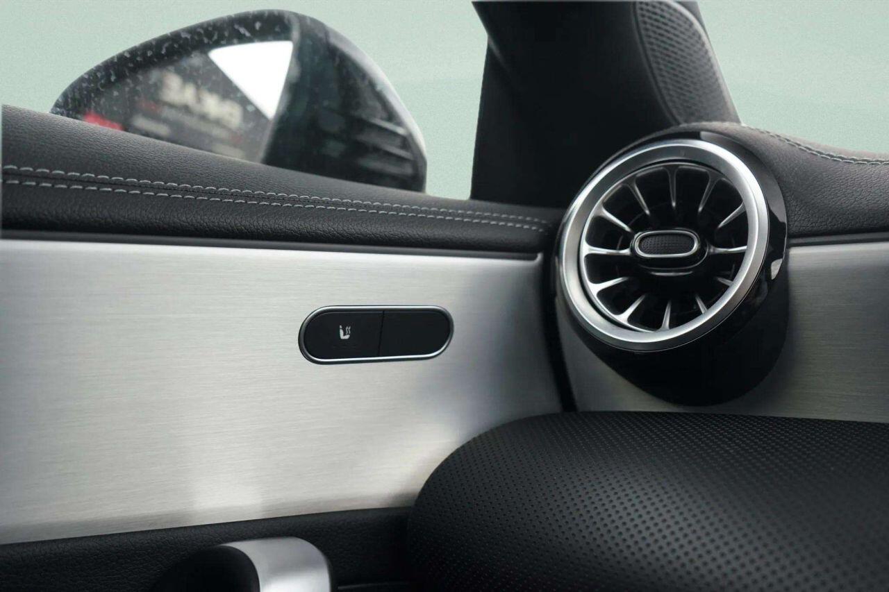 Mercedes-Benz Cla view 43