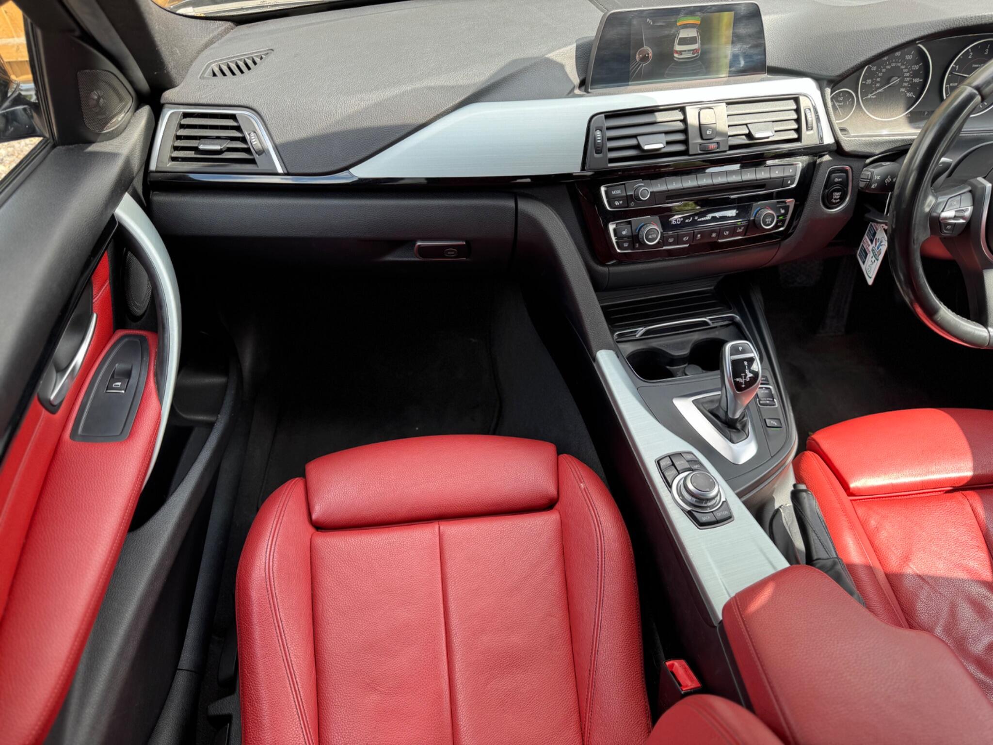 BMW 3 Series view 13