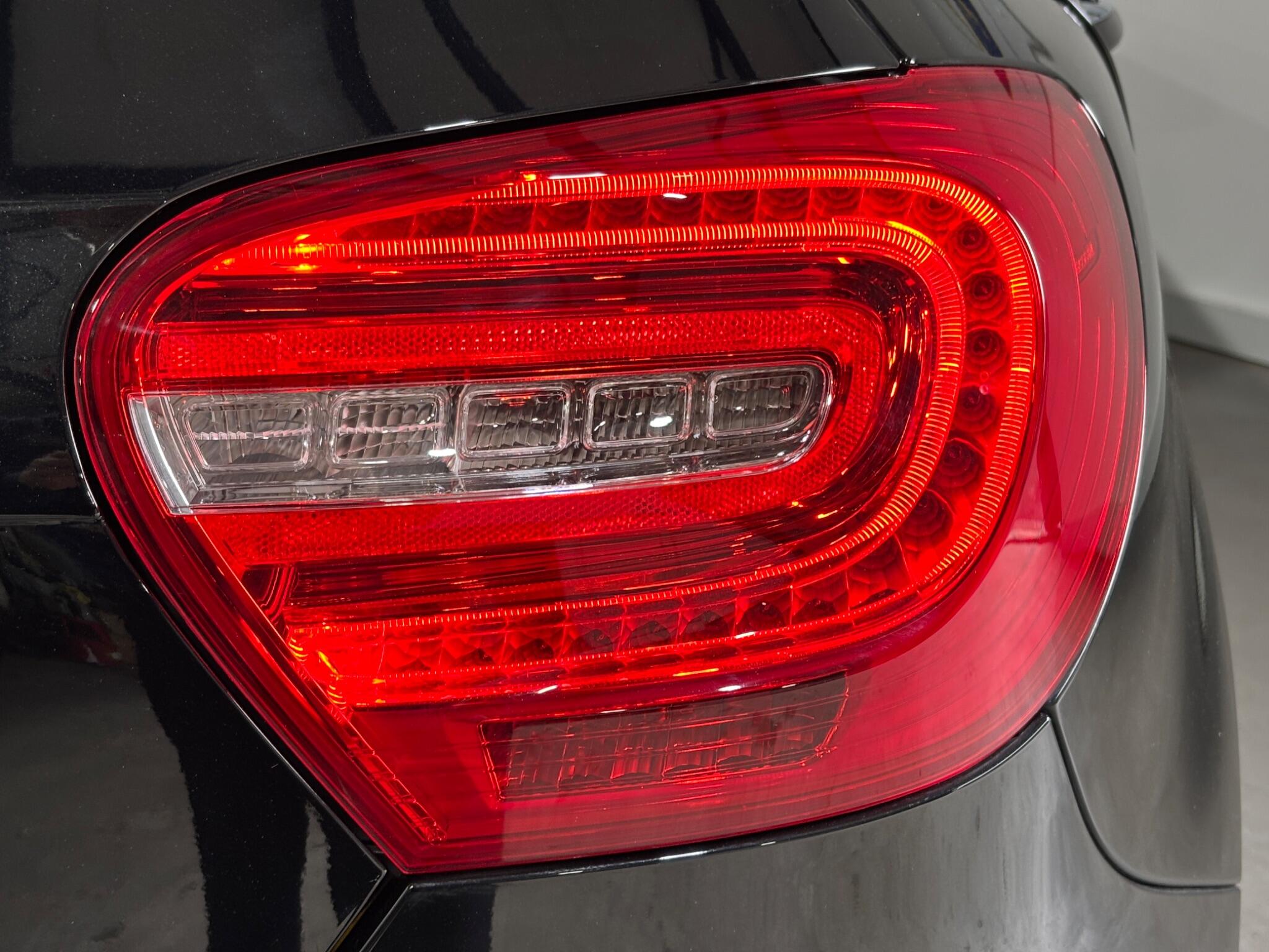 Mercedes-Benz A Class view 61