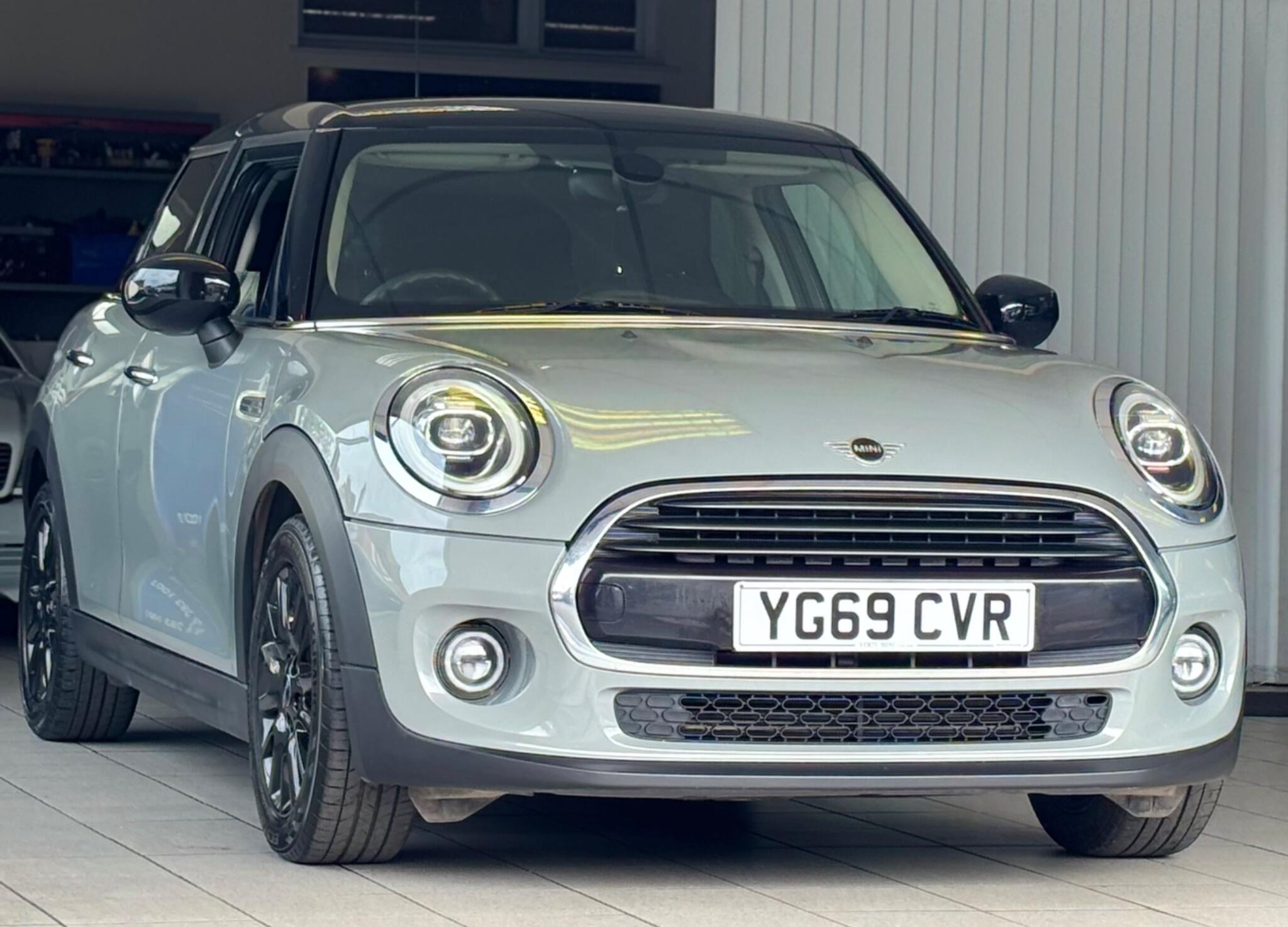 Mini Hatch view 5