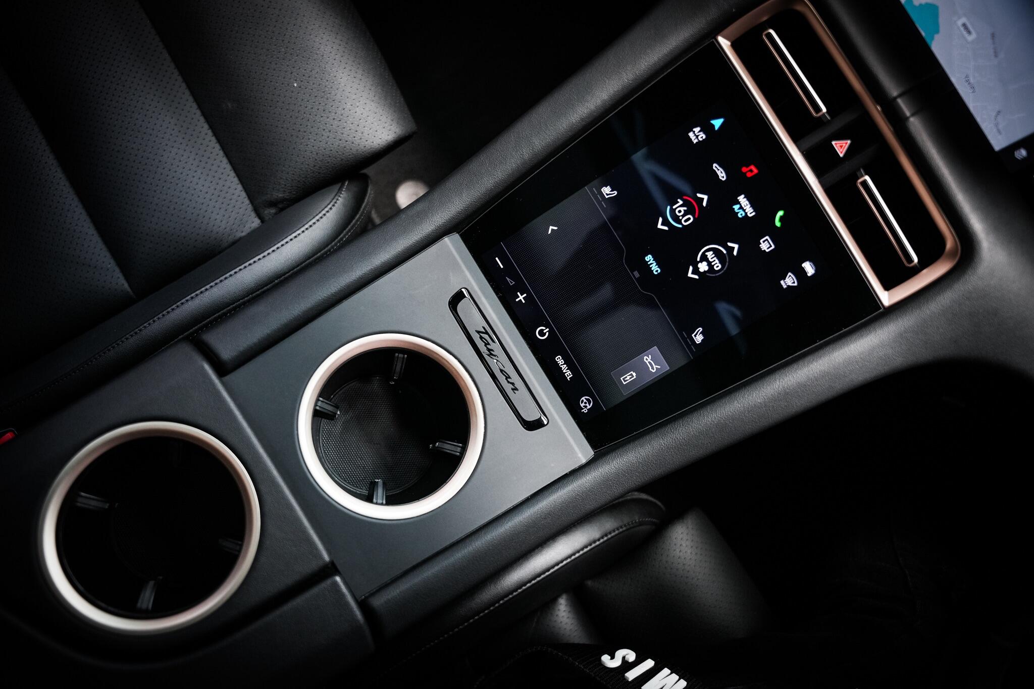 Porsche Taycan view 44