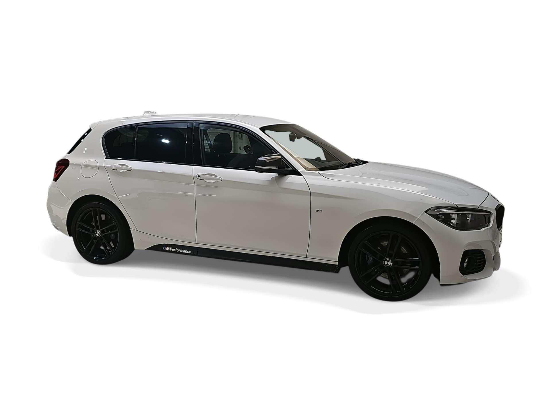 BMW 1 Series view 8