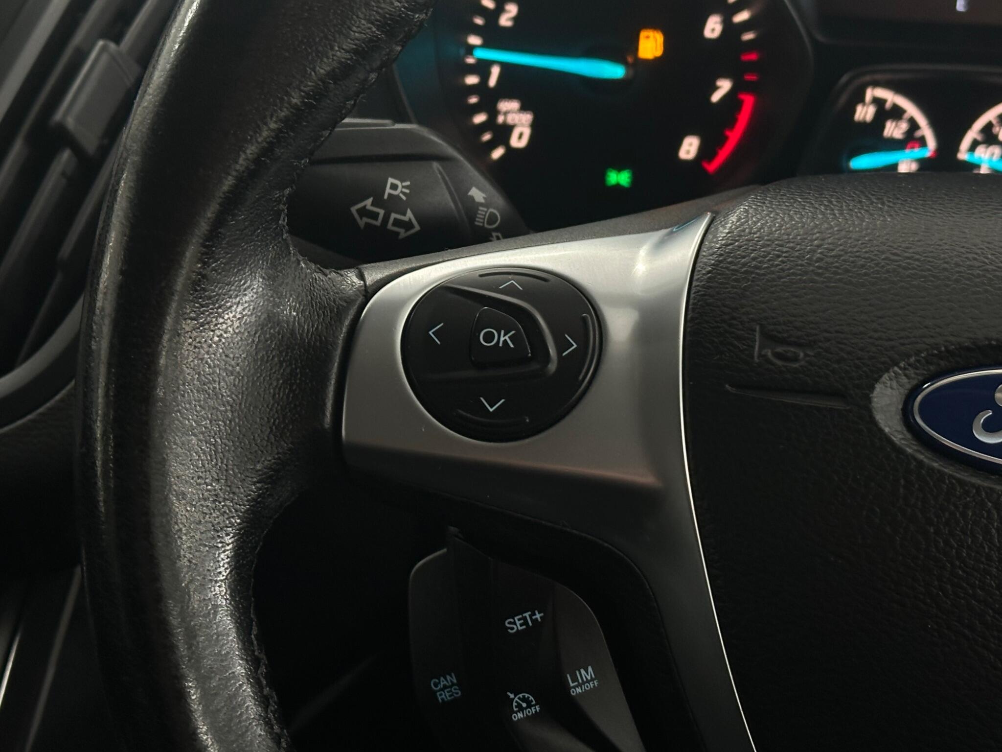 Ford Kuga view 18