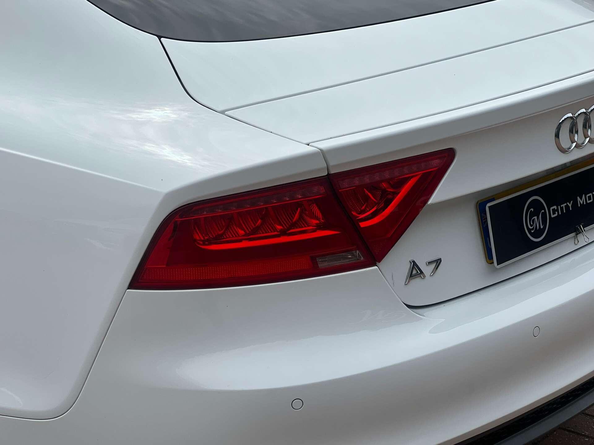 Audi A7 view 11