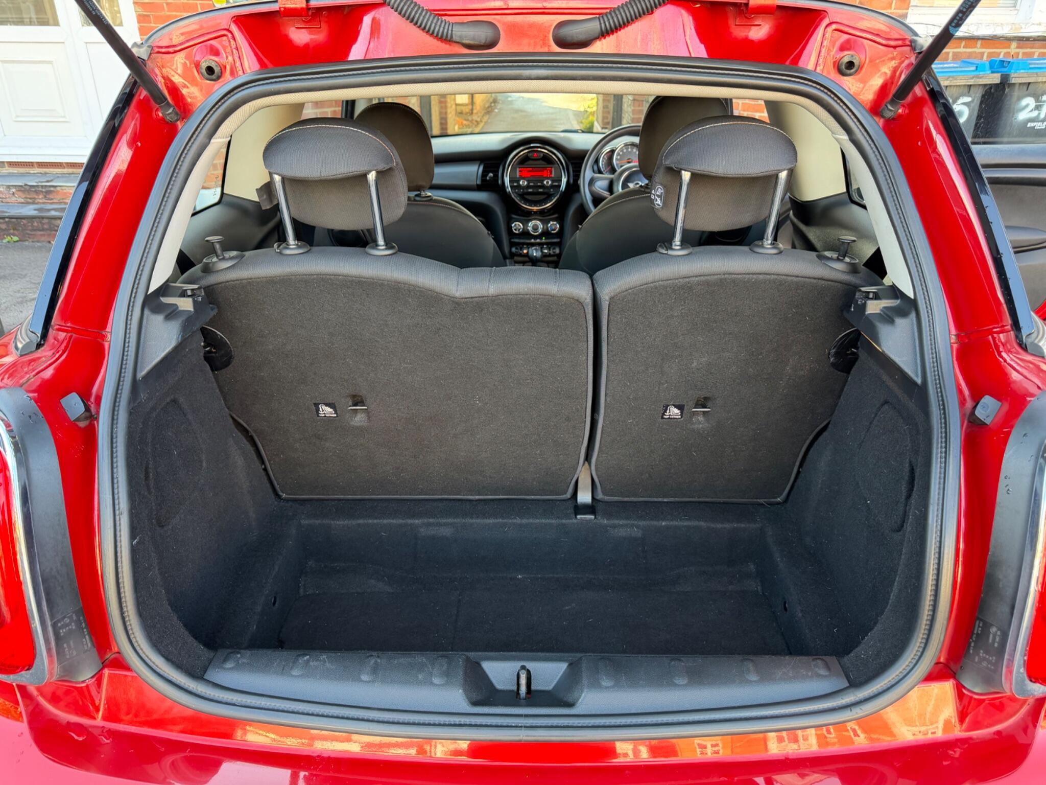 Mini Cooper view 14