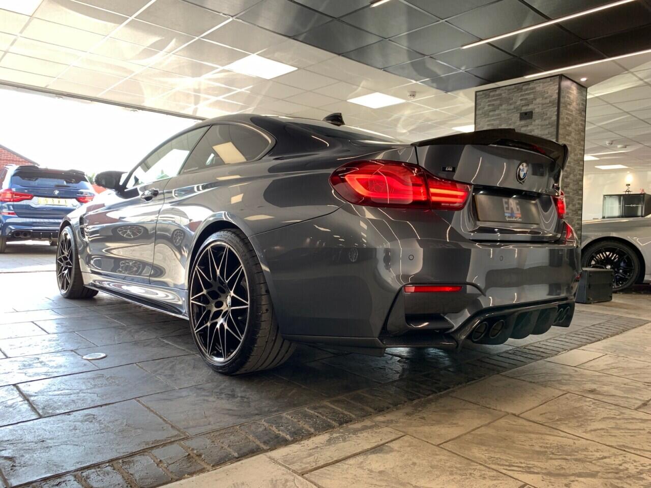 BMW M4 view 18