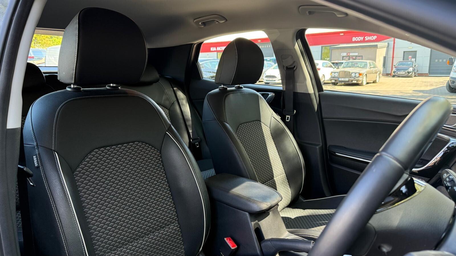 Kia XCeed view 25