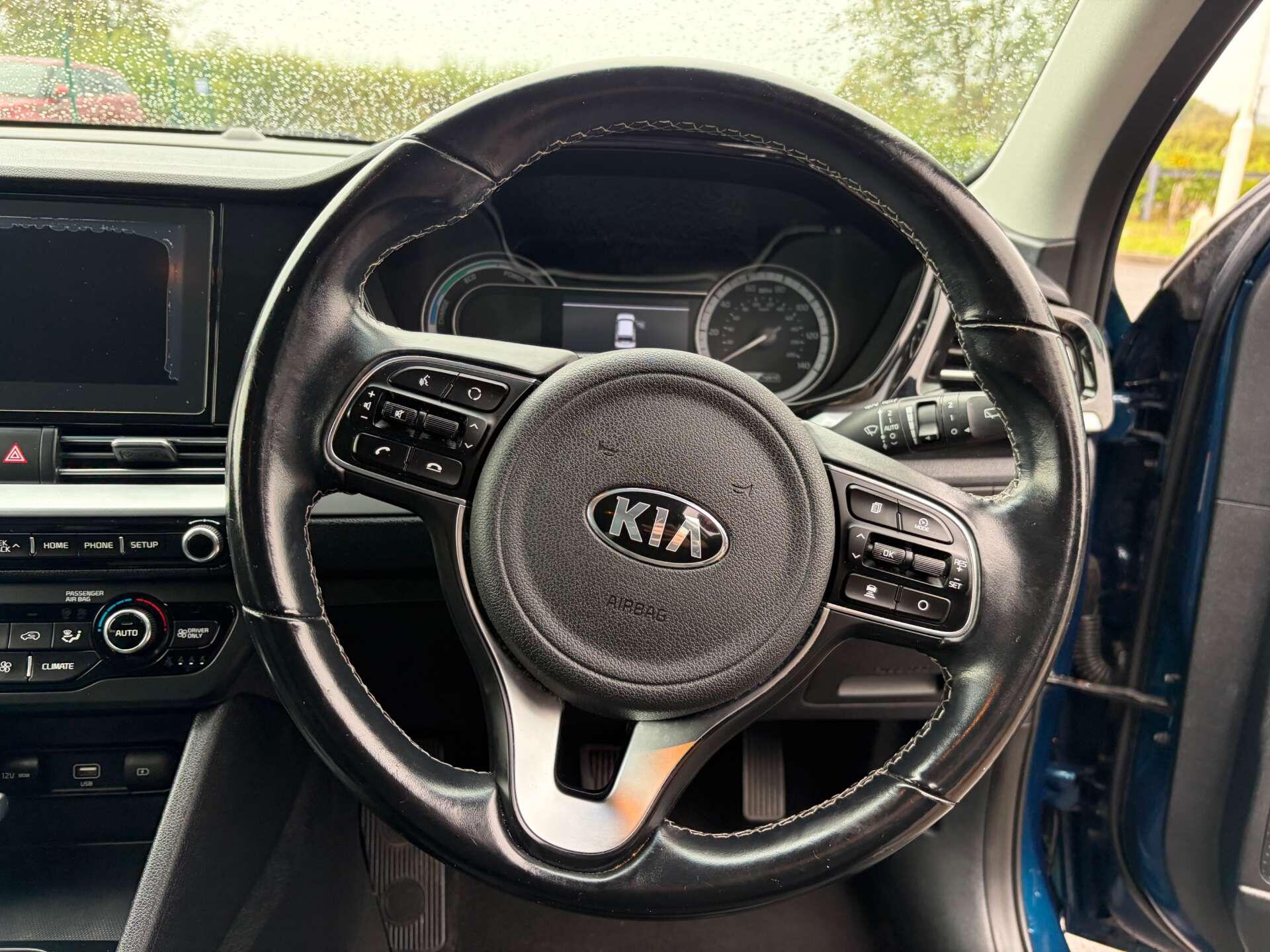 Kia Niro view 35