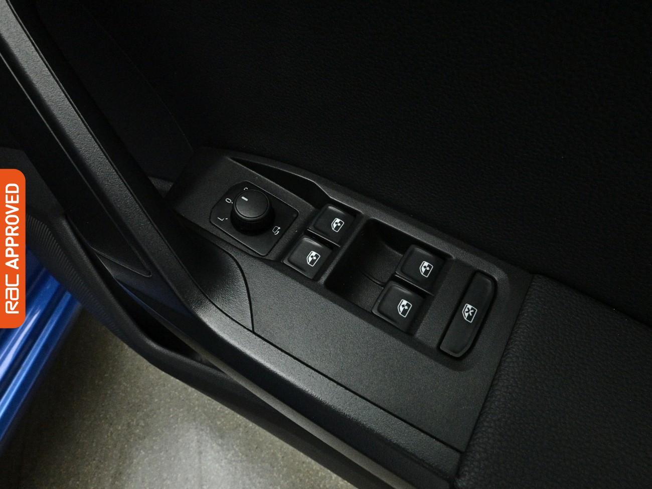 Seat Ibiza view 25