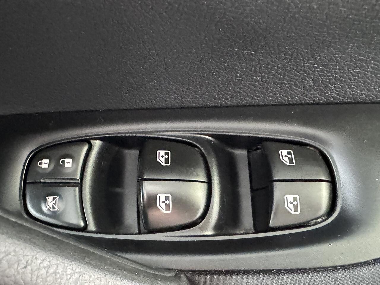 Nissan Qashqai view 26
