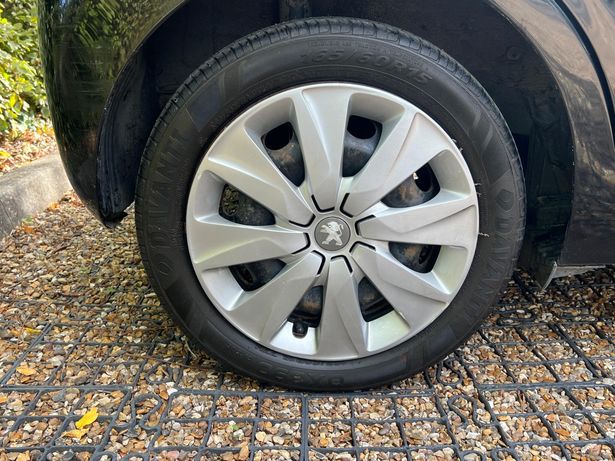 Peugeot 108 view 21