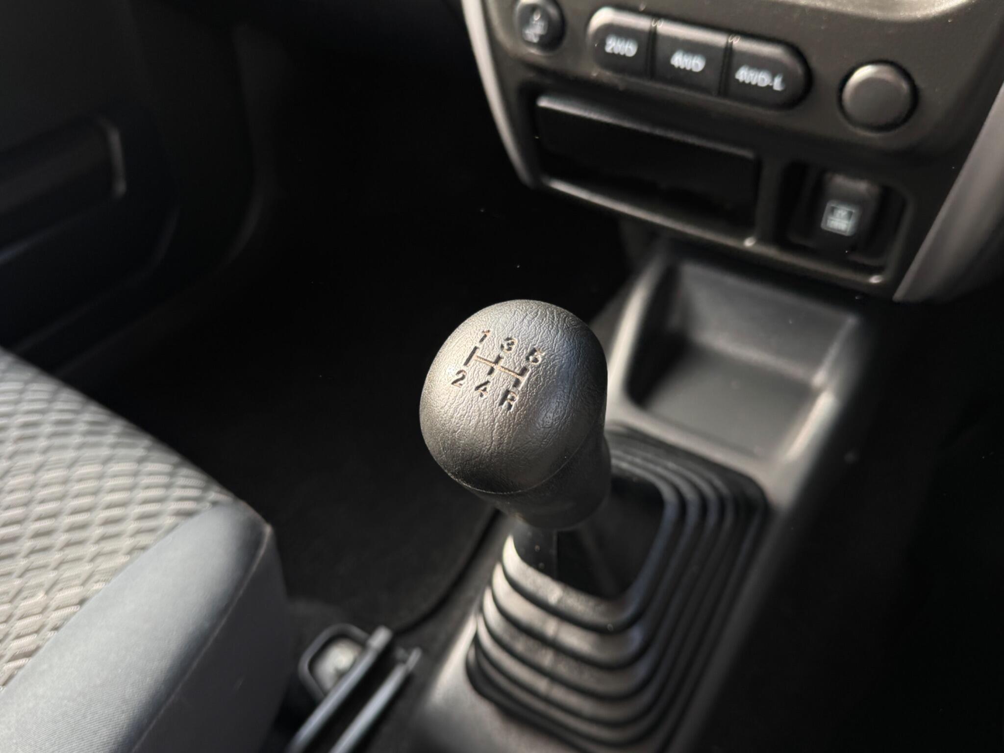Suzuki Jimny view 32