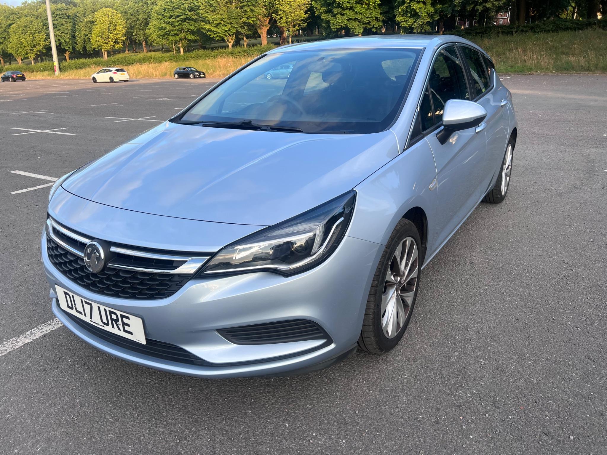 2017 Vauxhall Astra 1.4i Design Euro 6 5dr • 48,900 miles image 3