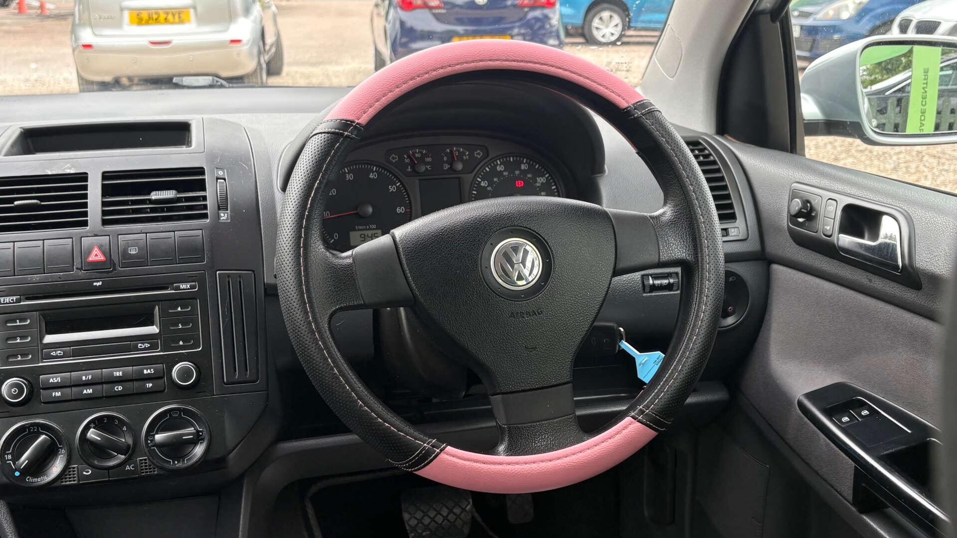 Volkswagen Polo view 15