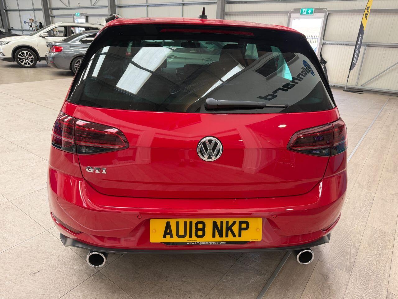Volkswagen Golf view 20
