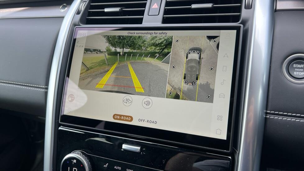 Land Rover Discovery view 12