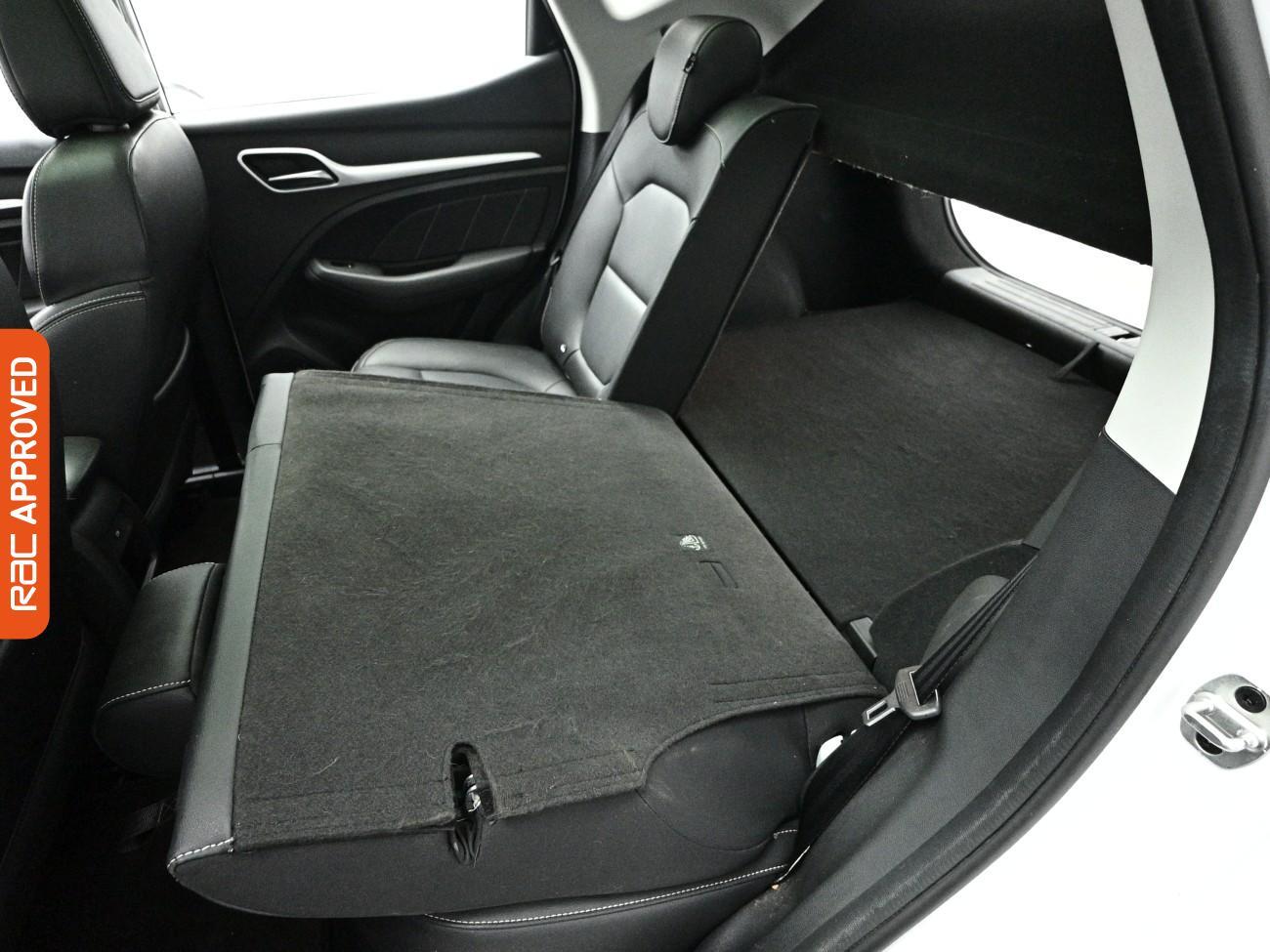 MG ZS view 27