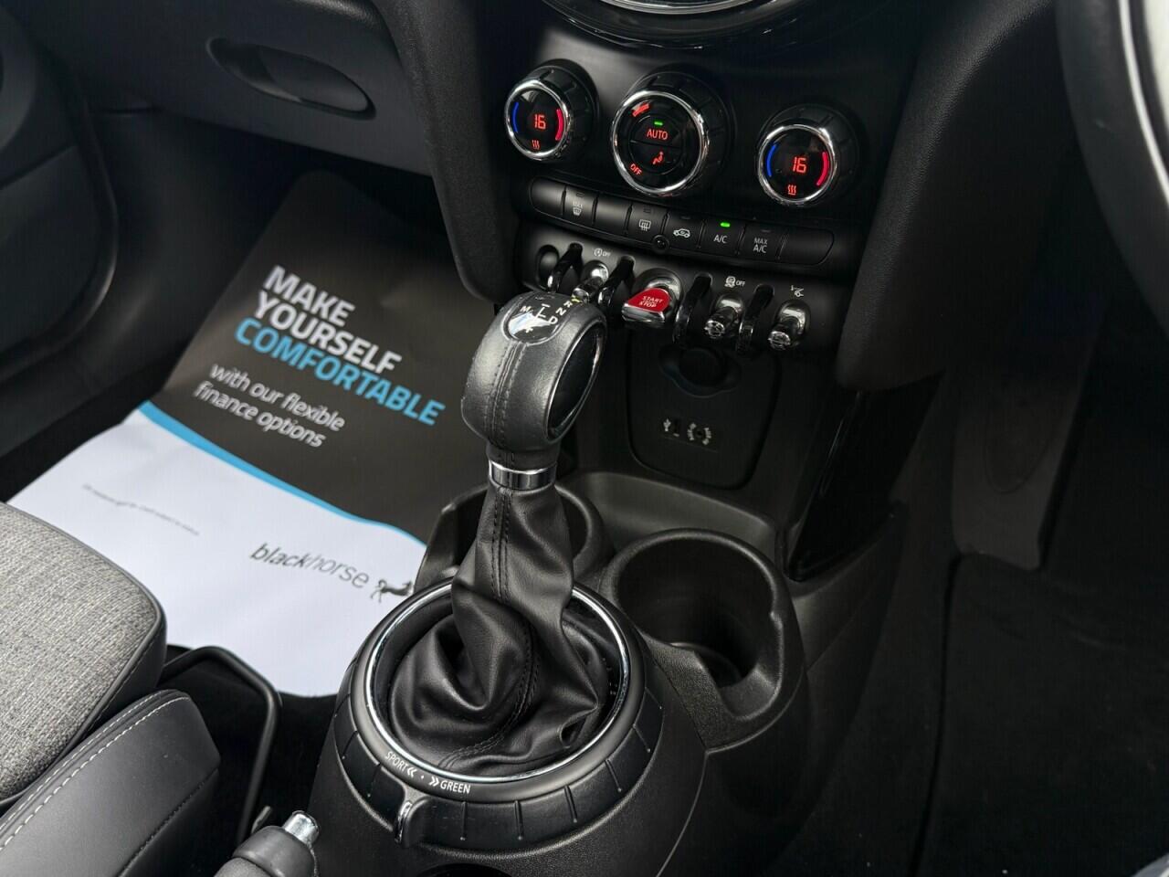 Mini Hatch view 22