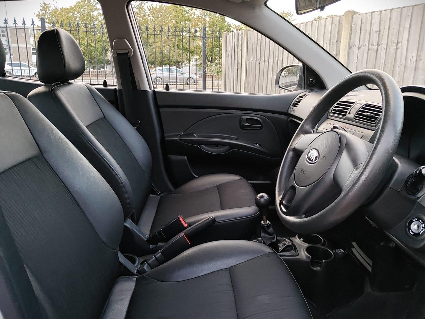 Kia Picanto view 11