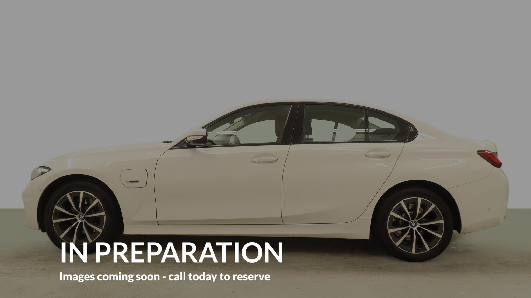 BMW 3 Series view 6