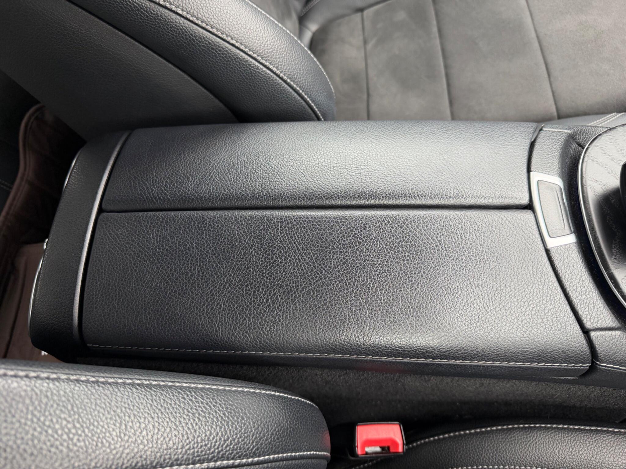 Mercedes-Benz E-Class view 41