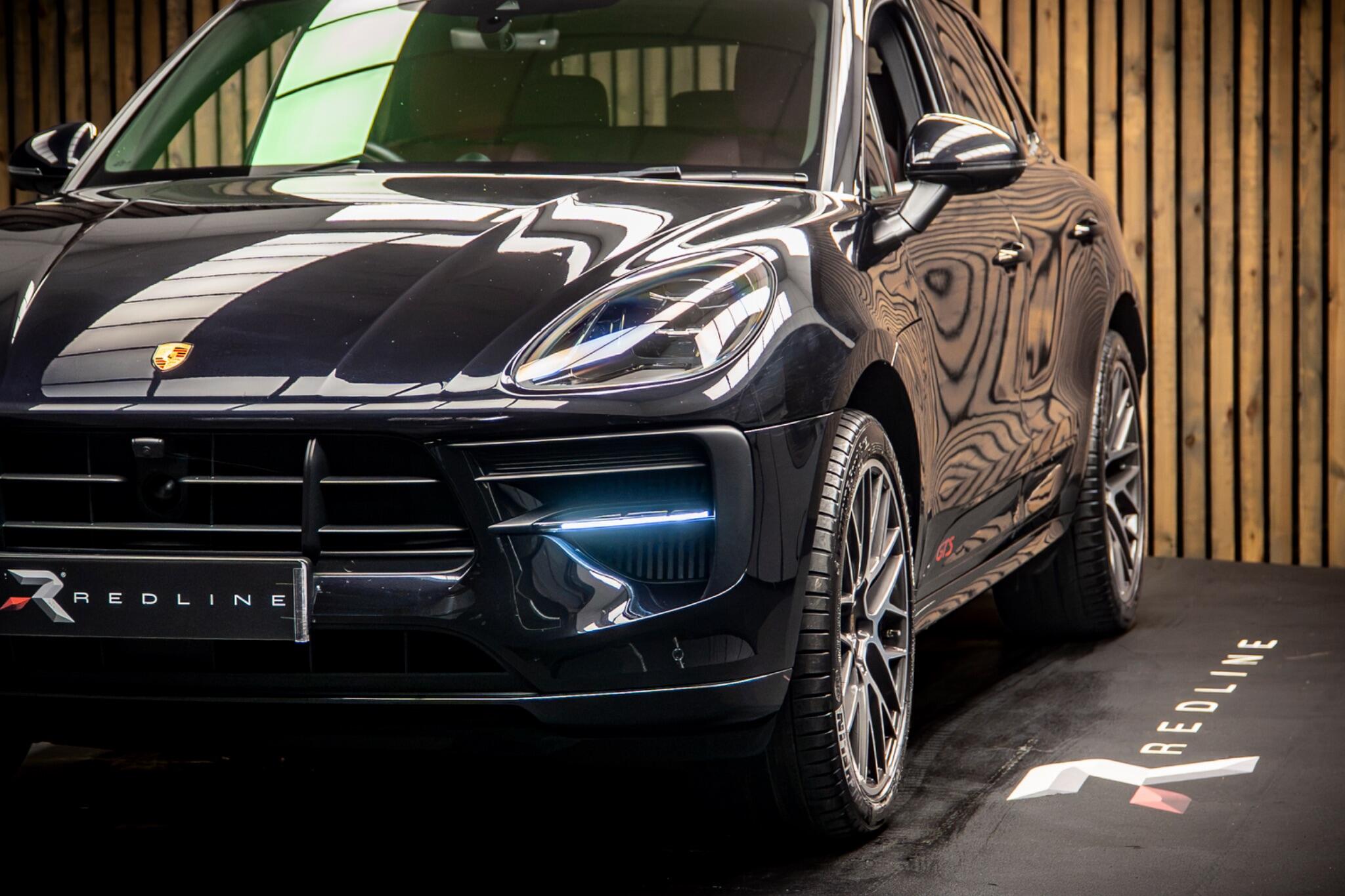 Porsche Macan view 13