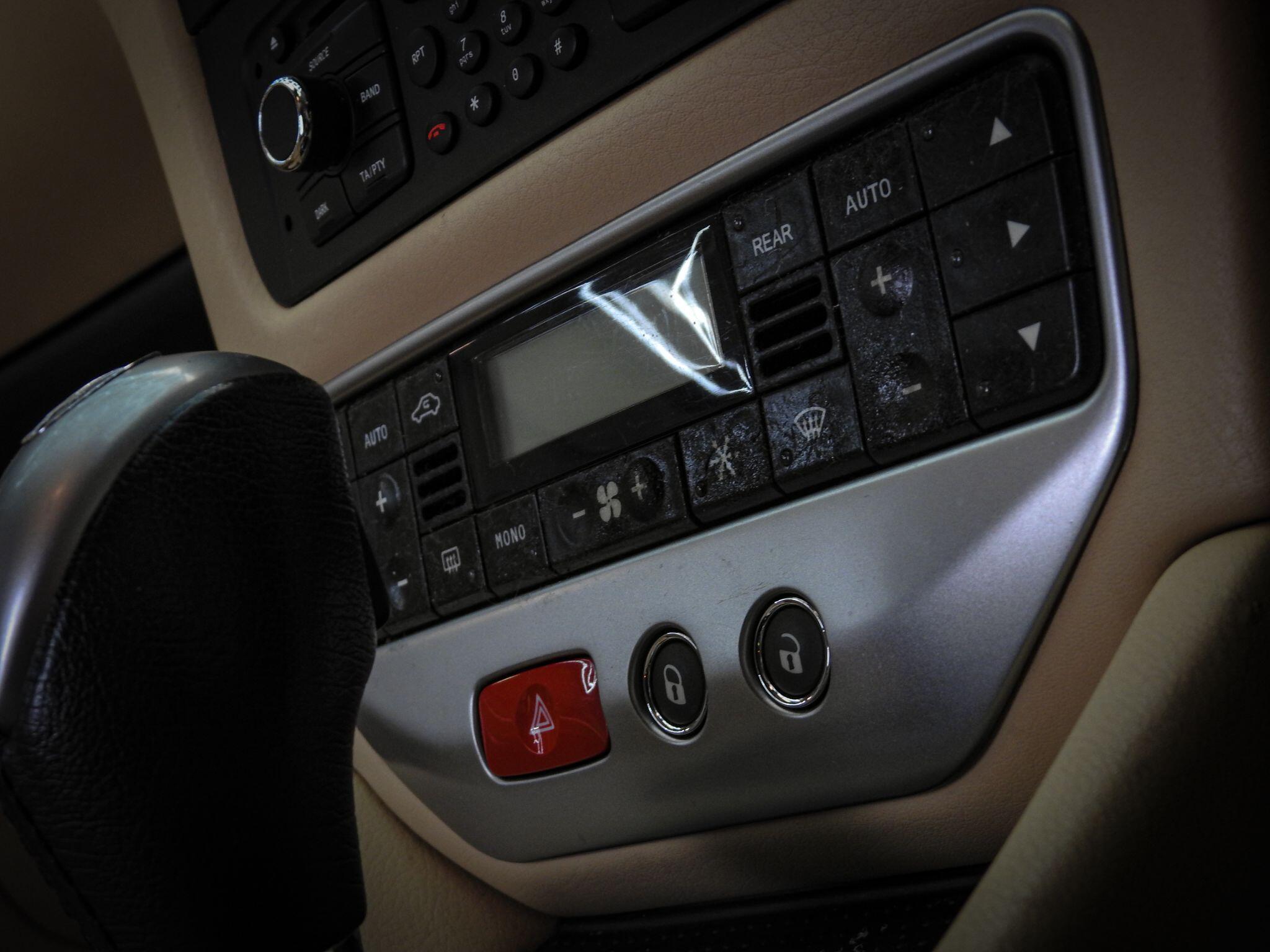 Maserati Granturismo view 30
