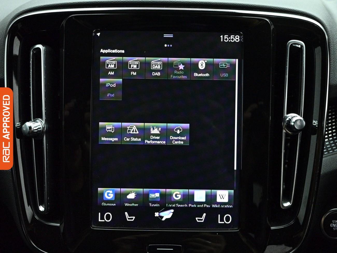 Volvo XC40 view 17