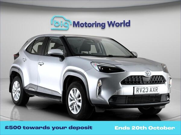 Silver 2023 Toyota Yaris Cross Estate Front-wheel drive Automatic