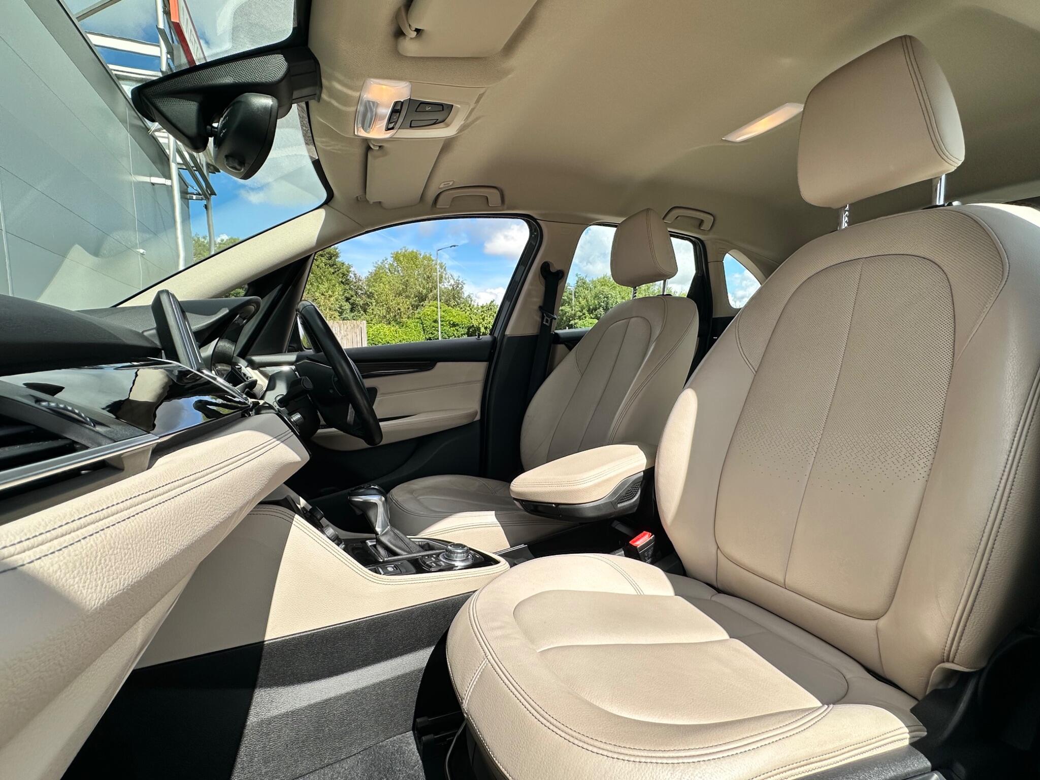 BMW 2 Series Active Tourer view 35