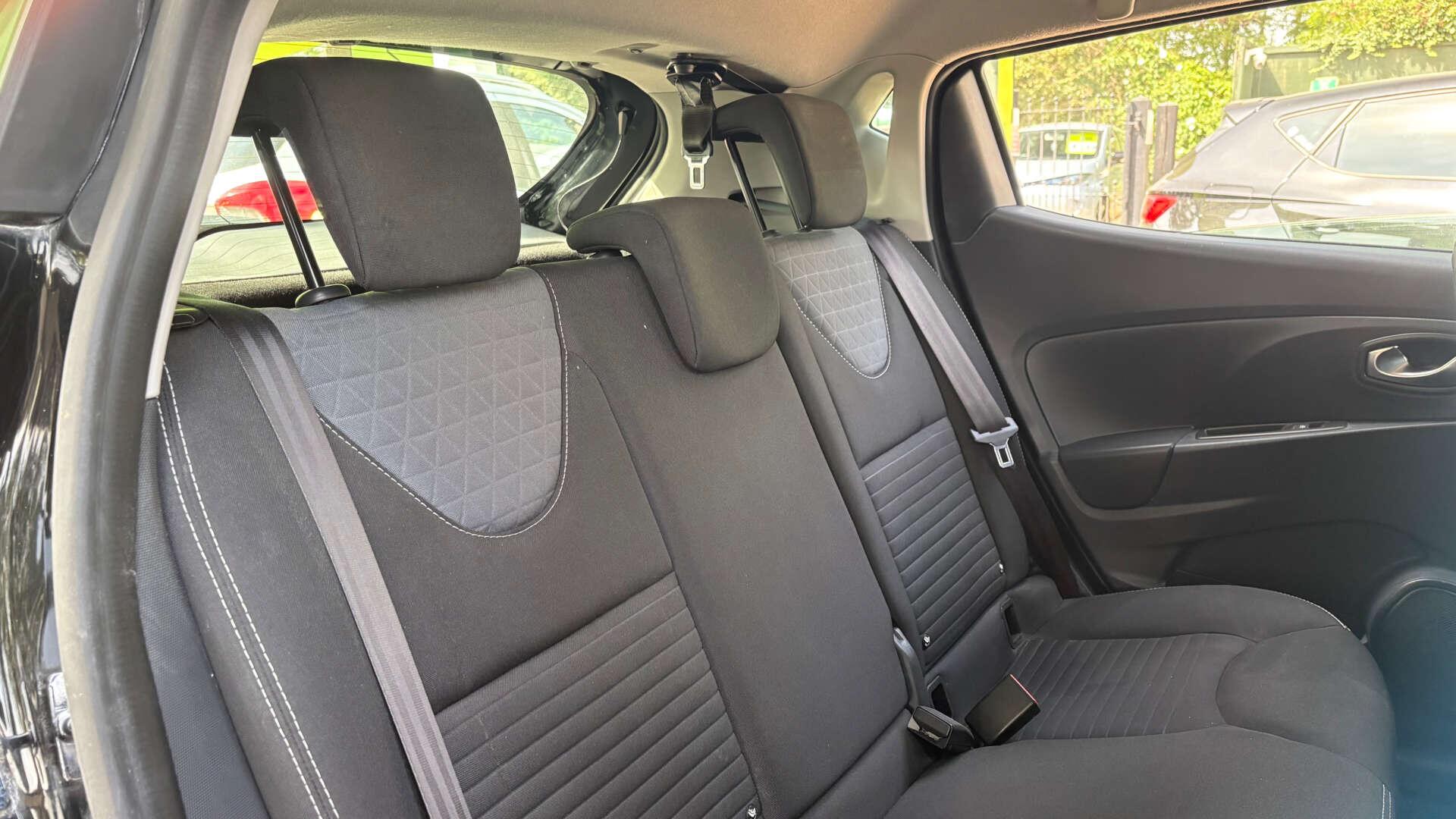 Renault Clio view 10