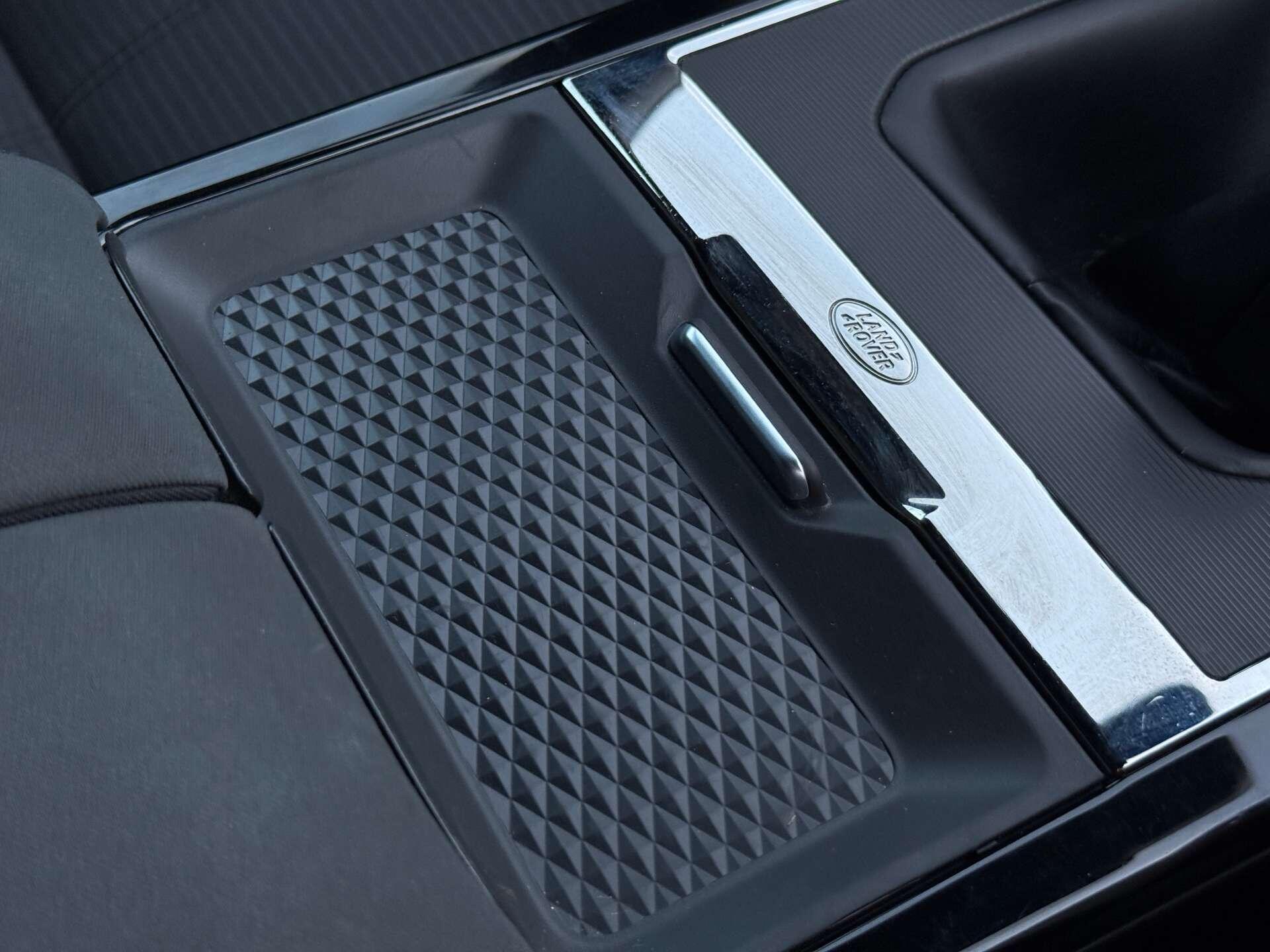 Land Rover Range Rover Evoque view 58