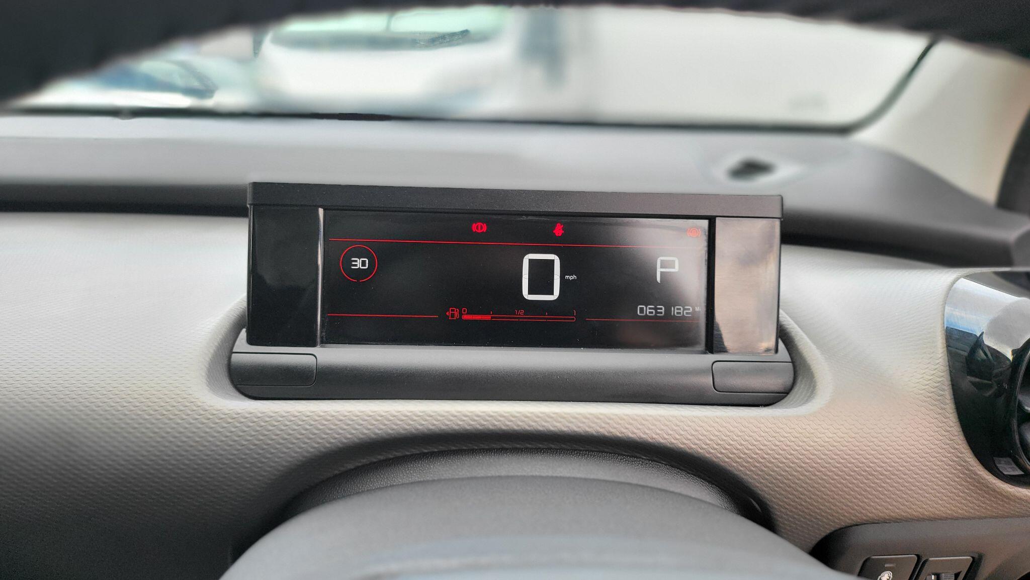 Citroen C4 Cactus view 17