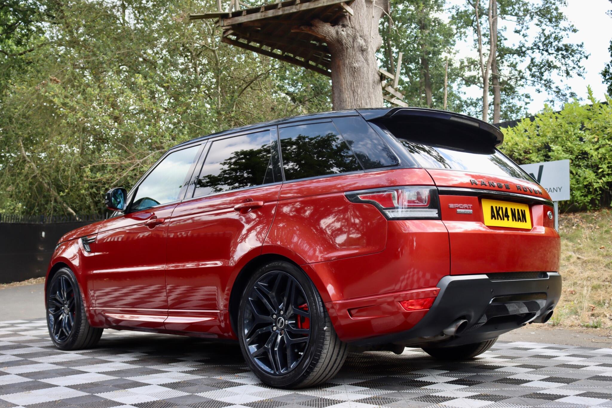 Land Rover Range Rover Sport view 14