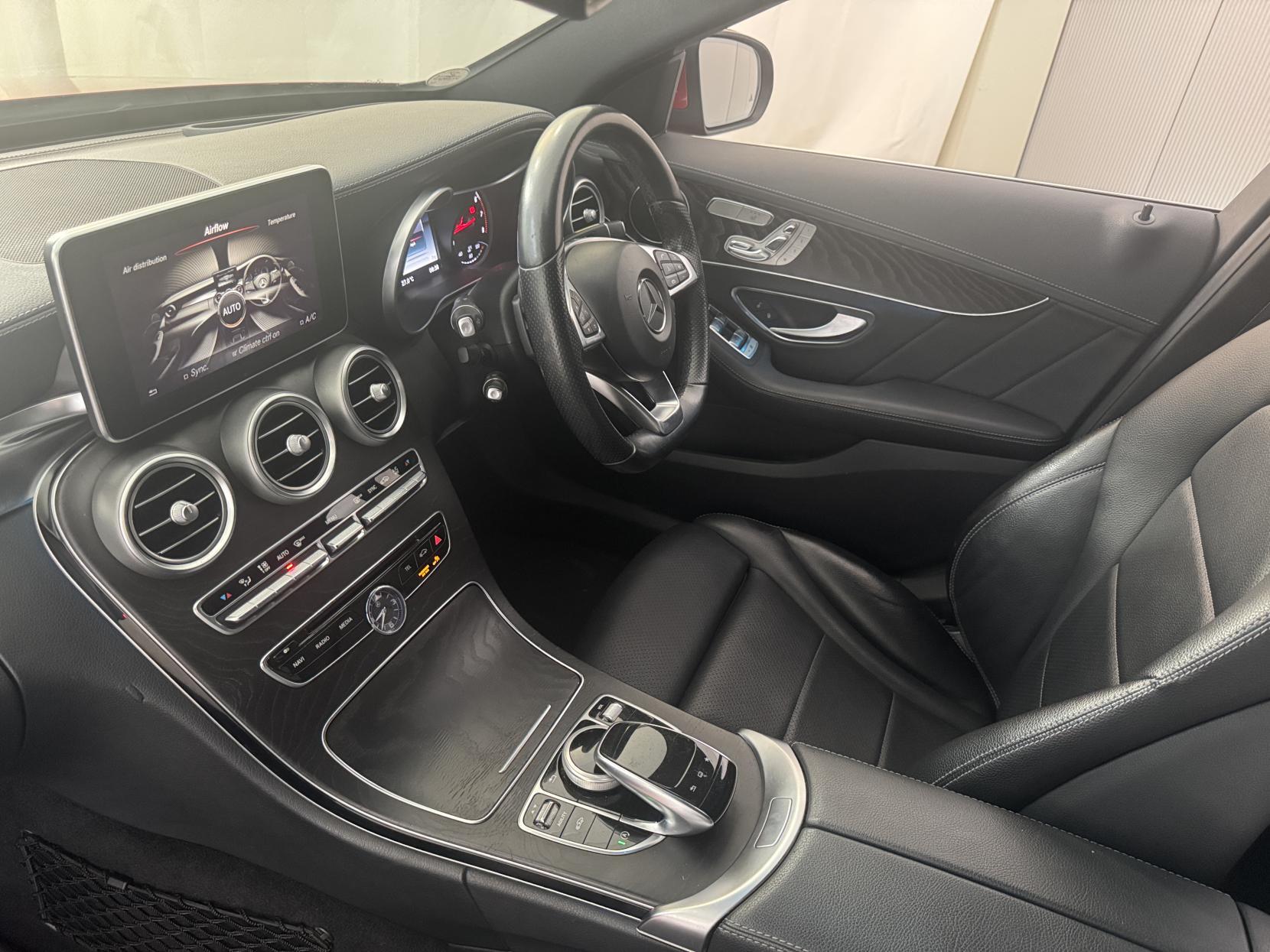 Mercedes-Benz C Class view 49