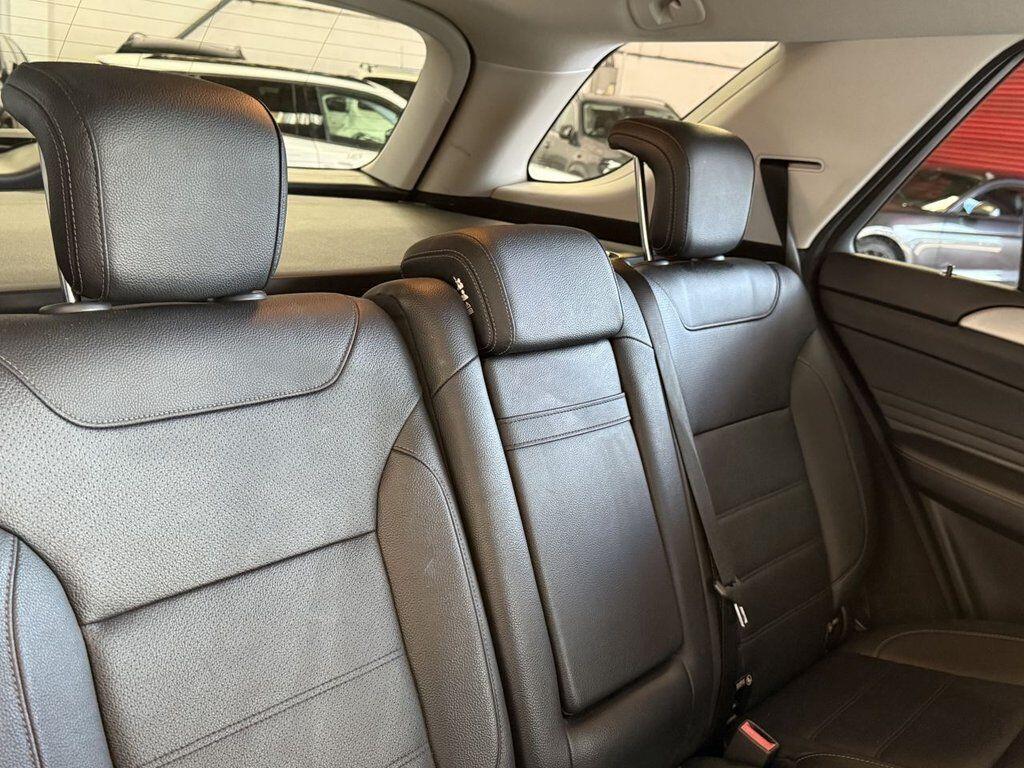 Mercedes-Benz Gle view 61