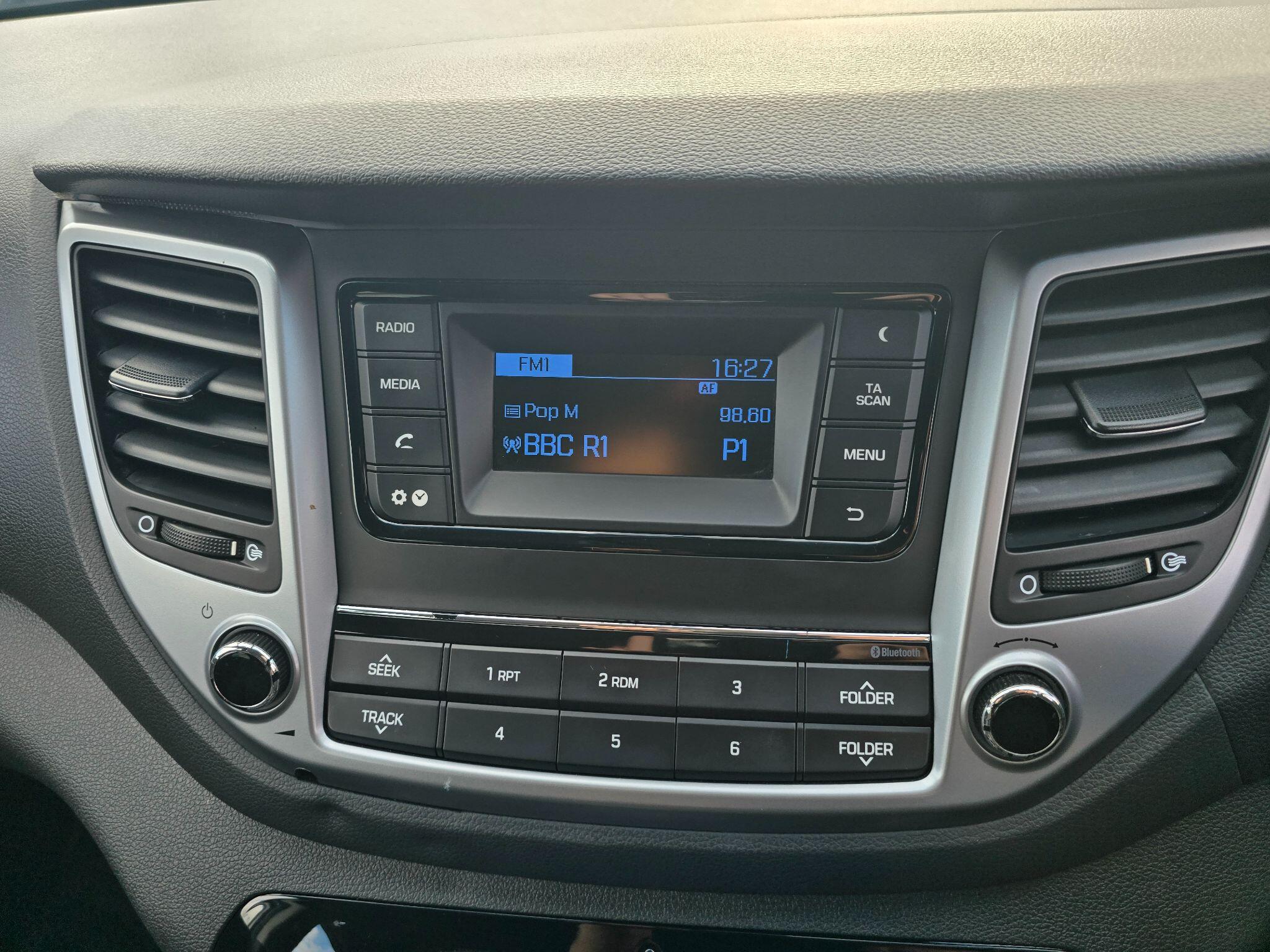 Hyundai Tucson view 12