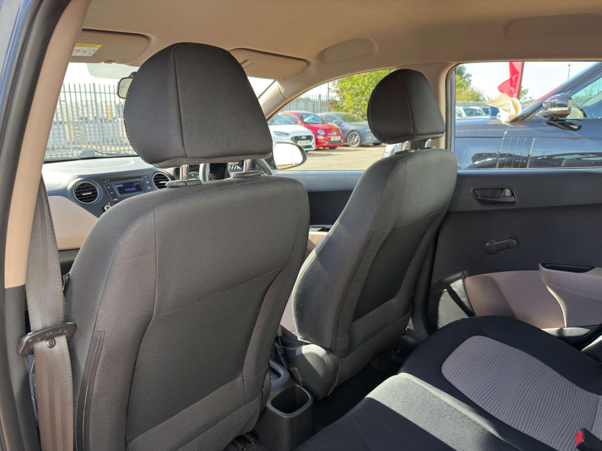 Hyundai I10 view 34